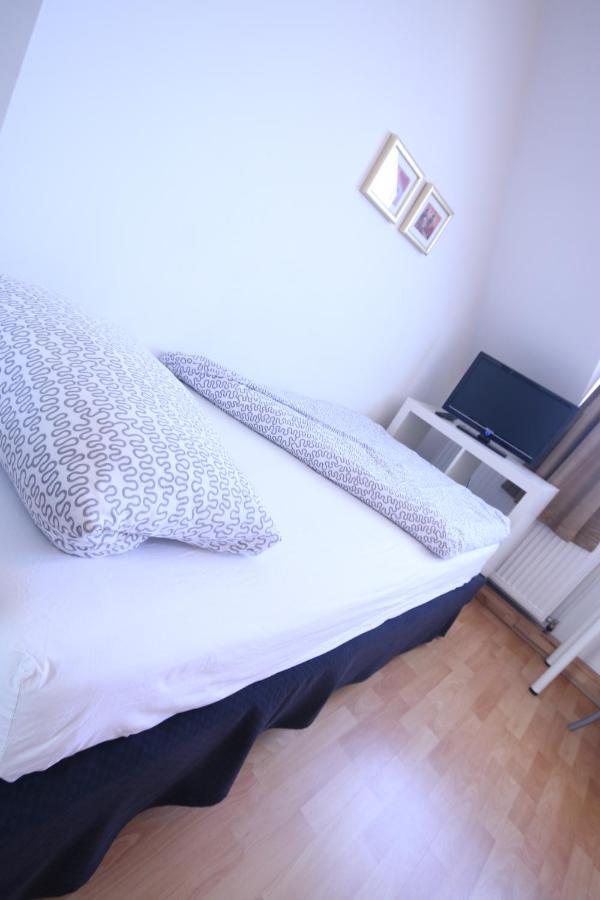 Moderne Studio Apartments Und 4 Zimmer Wohnungen In Oberhausen, Ideal Fuer Geschaeftsreisende Und Monteure 外观 照片