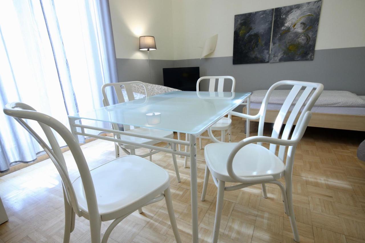 Moderne Studio Apartments Und 4 Zimmer Wohnungen In Oberhausen, Ideal Fuer Geschaeftsreisende Und Monteure 外观 照片